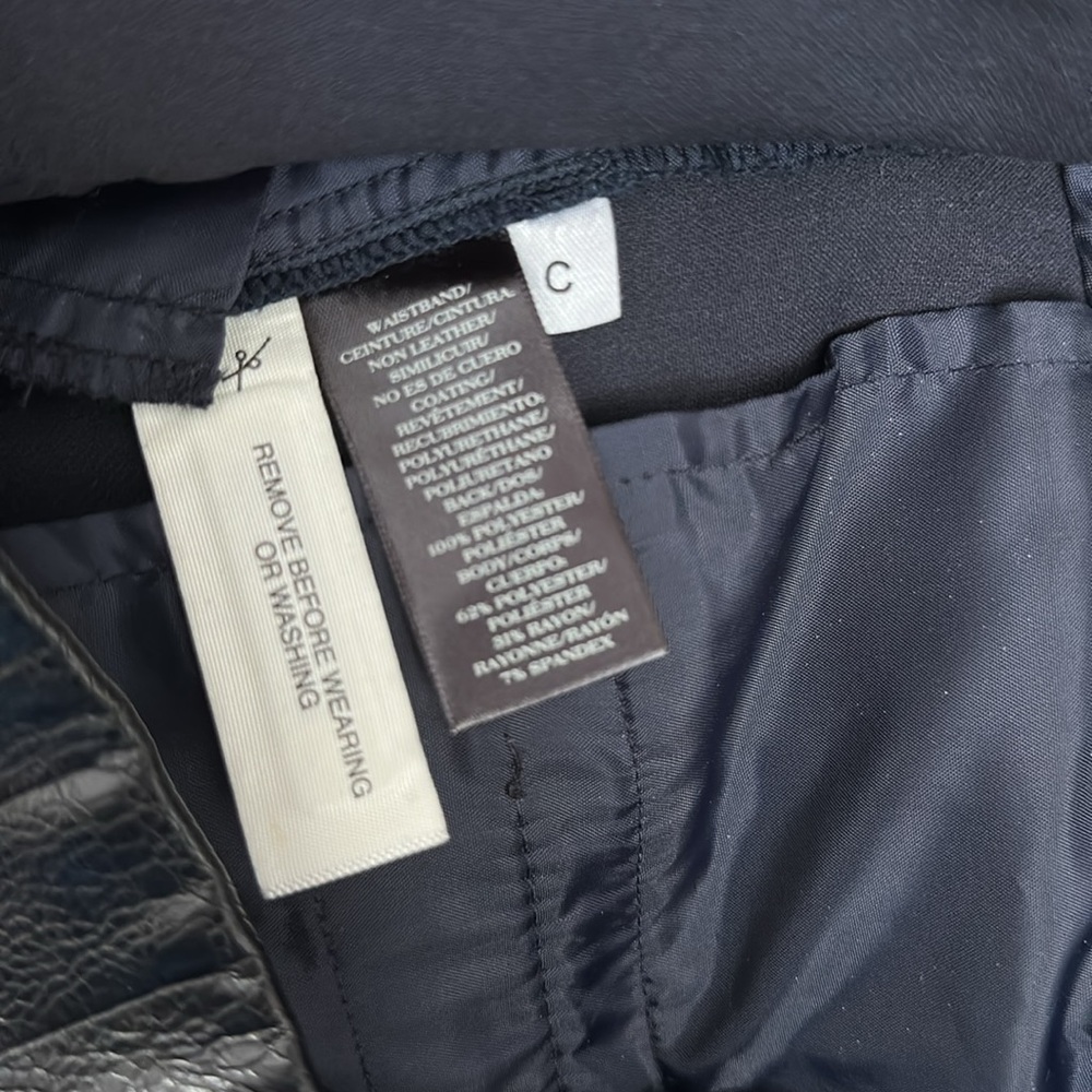 Ann Taylor Navy blue pants high waist
New without tags - Picture 7 of 9